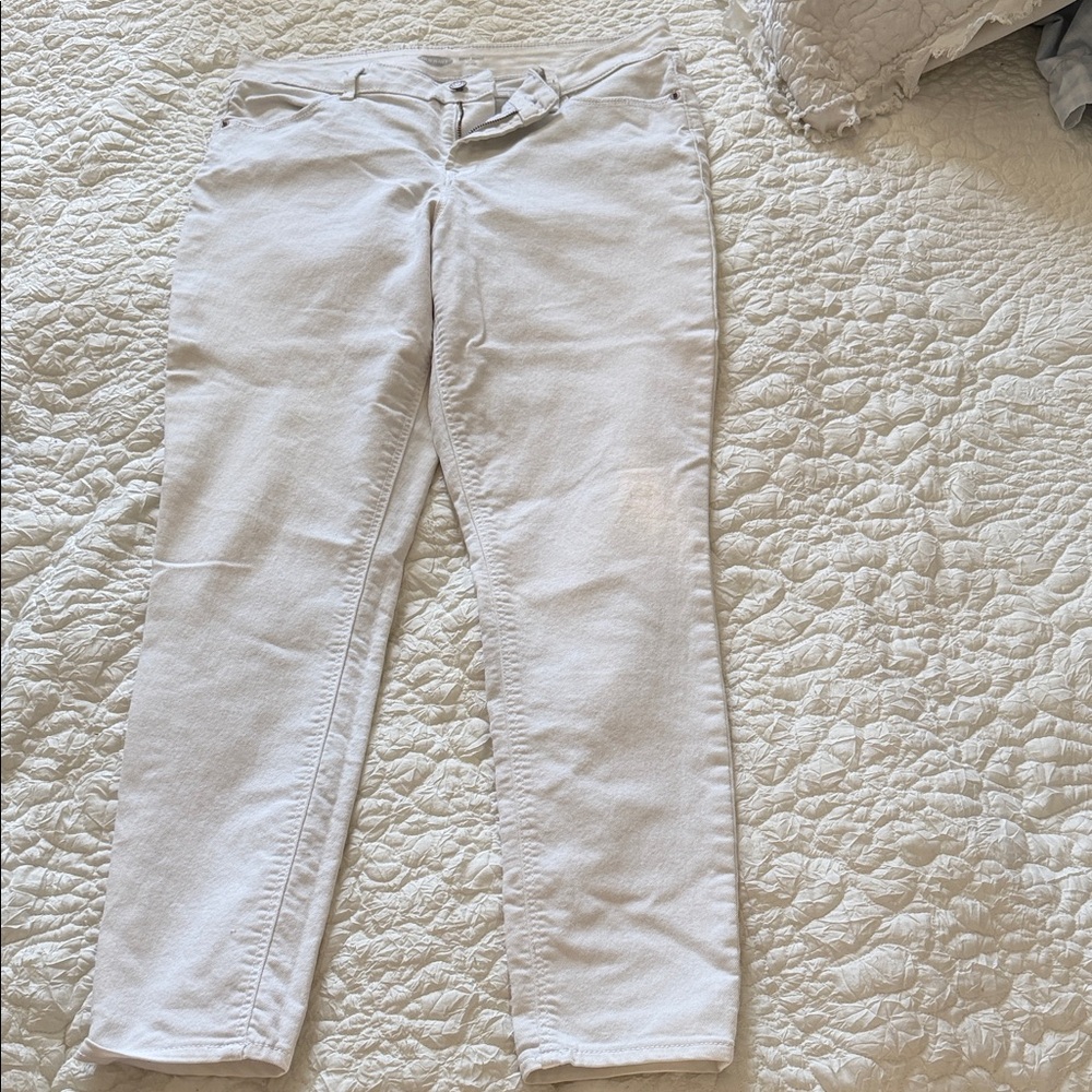 Old Navy Women's Cream Ankle Jeans
